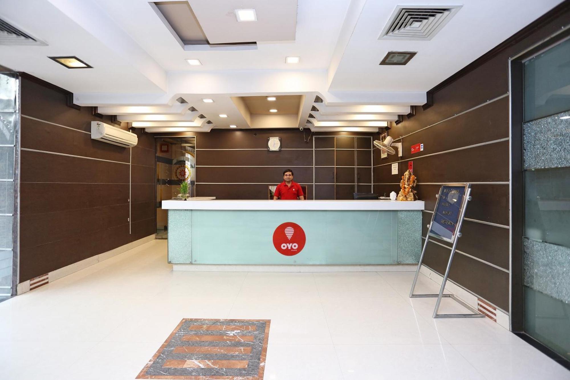 Capital O 1299 Hotel Mukut Regency Ghaziabad Exterior foto