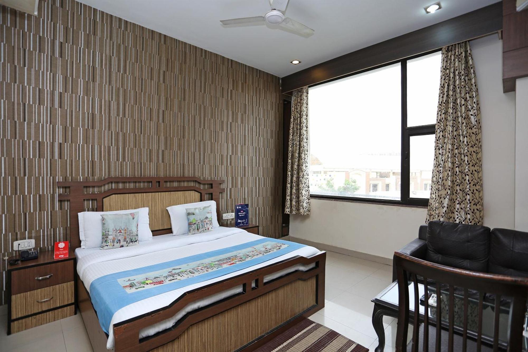 Capital O 1299 Hotel Mukut Regency Ghaziabad Exterior foto