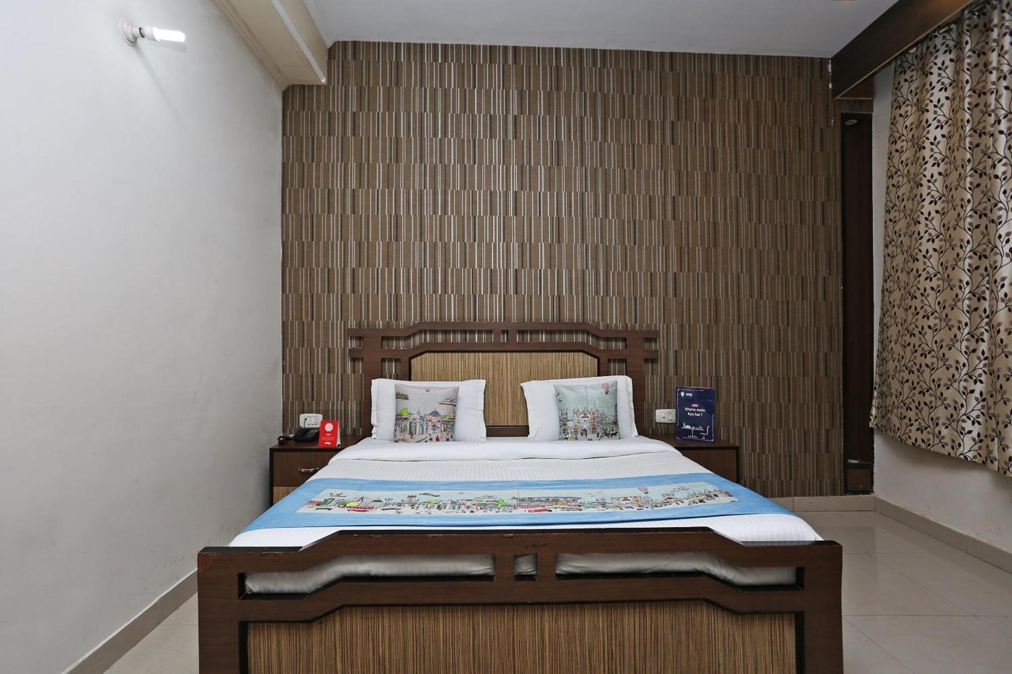Capital O 1299 Hotel Mukut Regency Ghaziabad Exterior foto