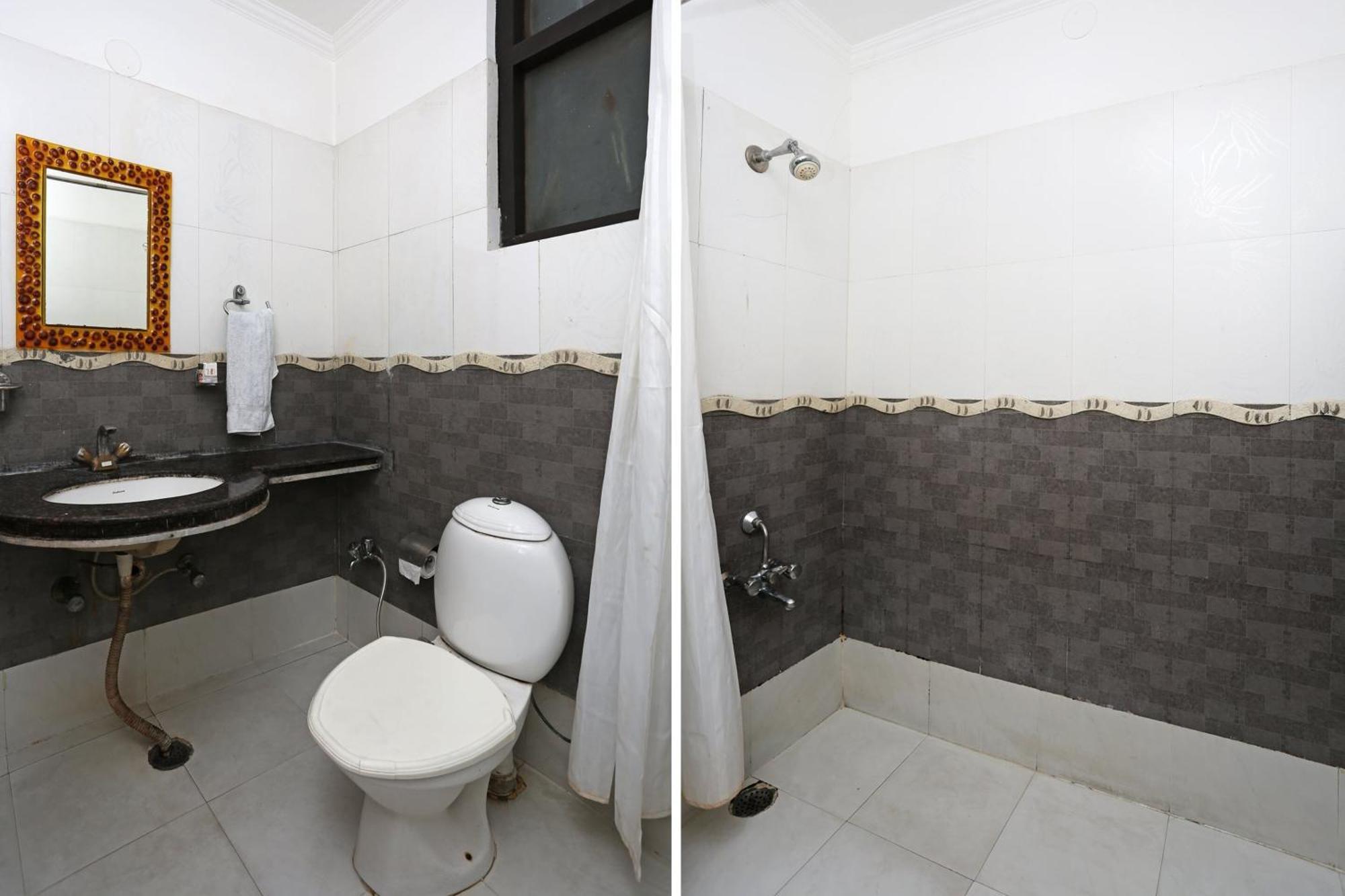 Capital O 1299 Hotel Mukut Regency Ghaziabad Exterior foto